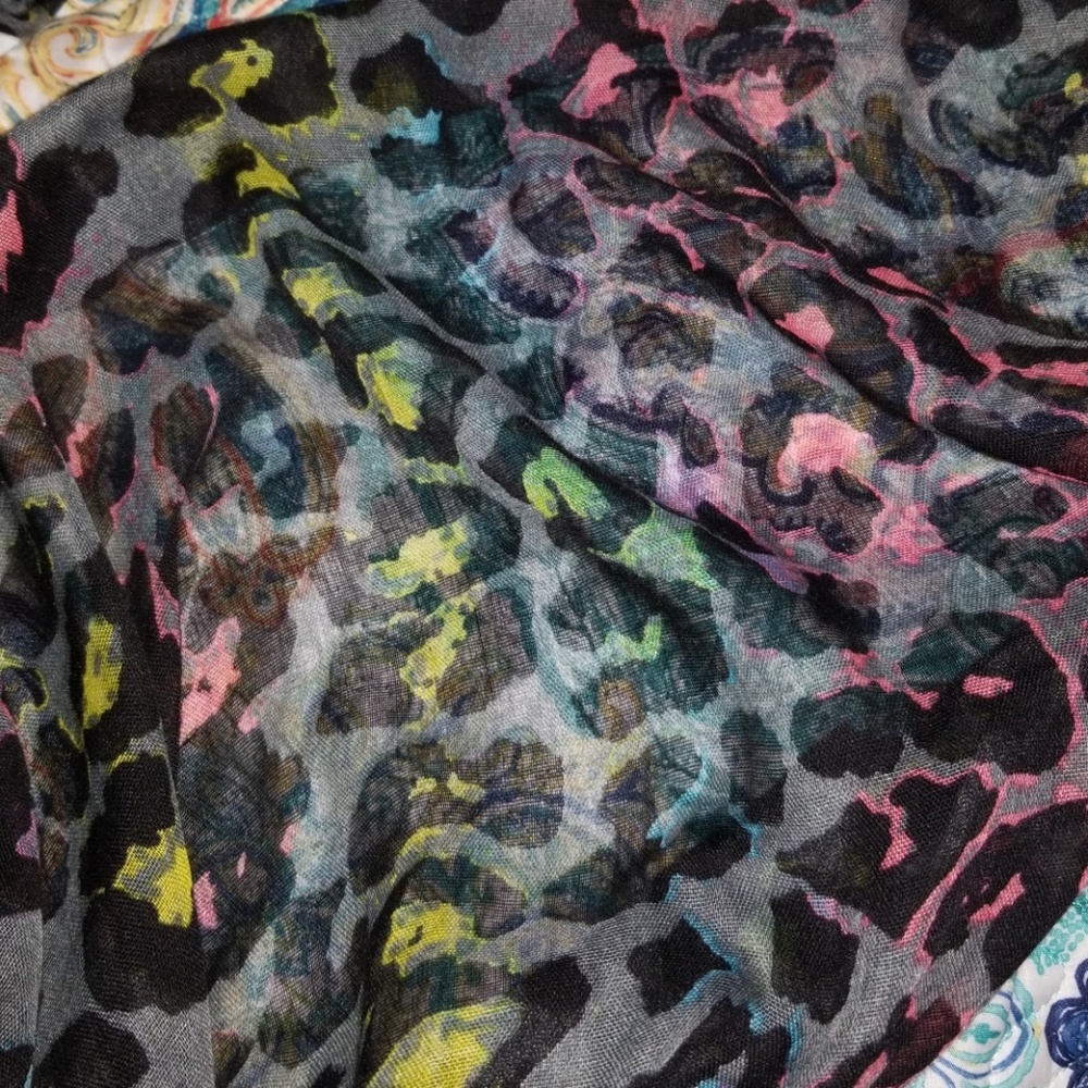 Scarf - Picture 2 of 2
